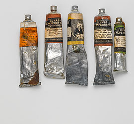 Analyse von Temperafarben aus der Zeit um 1900